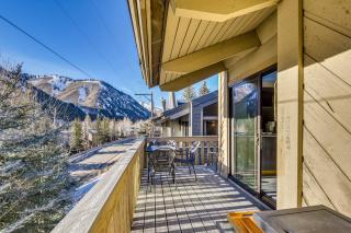 Walk to Town & Slopes, Views, SPA & Sauna Access - 7