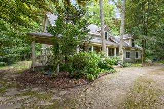 Pete's Place by Juniper Holiday + Home - 4