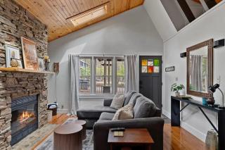 Meadow Pines by Juniper Holiday + Home - 7