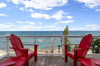 The Shore House by Juniper Holiday + Home - 9