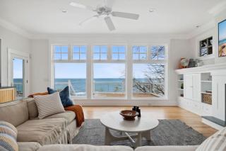 The Shore House by Juniper Holiday + Home - 6