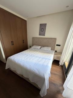 Beautiful furnished studio, gated community, parking - 7