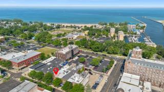 Surf Loft by Juniper Holiday + Home - 6