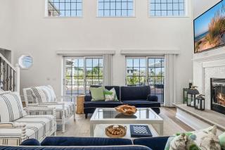 Sunny Dunes Retreat - 1