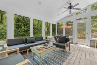 The Ponchartrain - 9