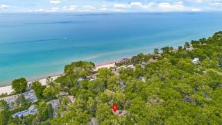 The Ponchartrain - 8