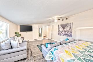 Lovely home -4 miles from the strip - 2