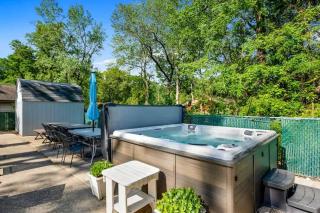 Barefoot Cottage - 2