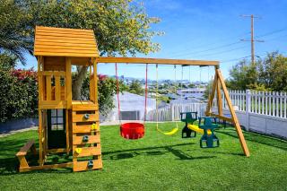 CasaViva Play - 3BR 1BA, Private Deck & City Views, Firepit, Kids Playset - Walk to Hillcrest & North Park, Near Zoo, SeaWorld & Beaches - San Diego - 2