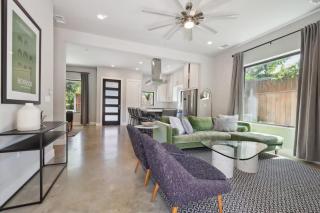 Spacious Sunlit Home with Heated Pool - 8