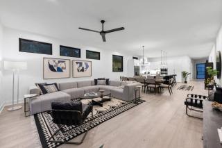 Stylish Southern Home with Heated Pool - 9
