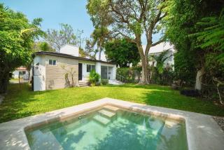 Casa 18, dentro del frac. Lomas de Cocoyoc - 0