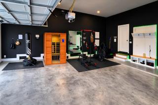 Tuk Tuk Social House Downtown W photo booth Hot Tub Gym Sauna - 7