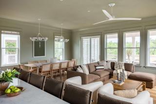 Luxurious Coastal Home Heated Pool - 6
