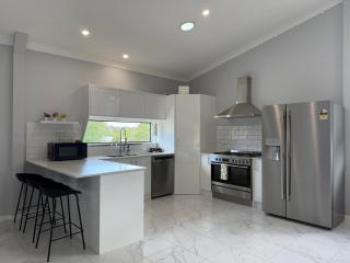 The Green Shouse - 0