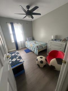 Lusby 4BD Family Home with Private Beach Access - 2