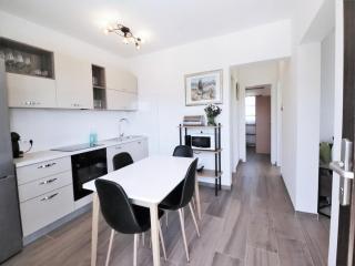 Apartment on iovo with Large Balcony - 2