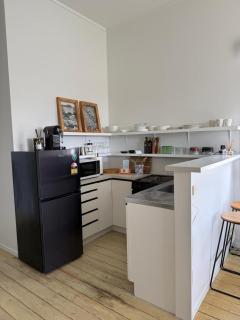 Bespoke Stays - Rustic Stanley Bay Apartment - 6