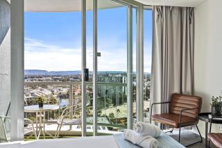 Legends Private Apartments - Q Stay - 0