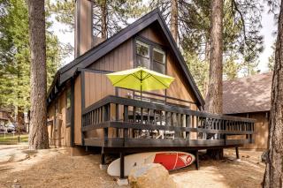 2 Mi to Lake Tahoe! All-Season Extended Getaway - 9