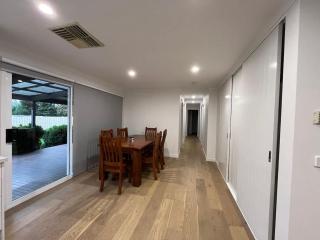 Modern Wallan Stay with Alfresco BBQ & Fireplace - 3