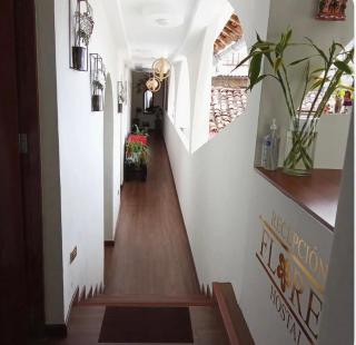 Hostal Flores - 2