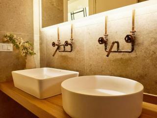 Villa with Private Pool and Sea View - 1