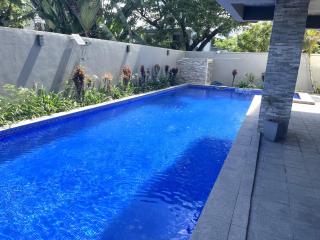 Seabeds 3 Bedroom Beachside Apartment Home - 4