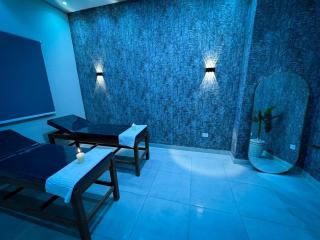 Lotus Luxury Apartments - 8