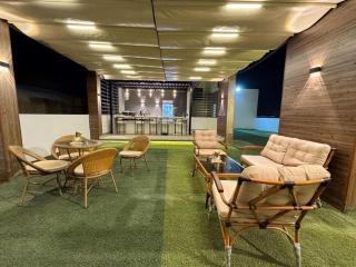 Lotus Luxury Apartments - 7