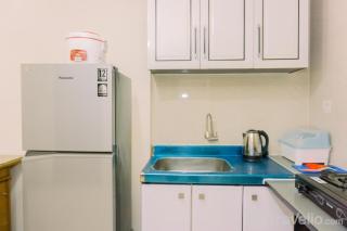 Modern Look and Homey 2BR at Great Western Resort Apartment By Travelio - 1