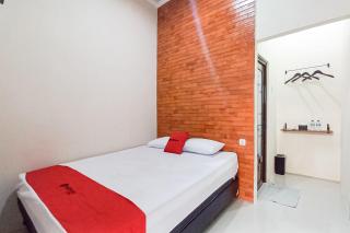 RedDoorz near RSUD Gambiran Kota Kediri - 0