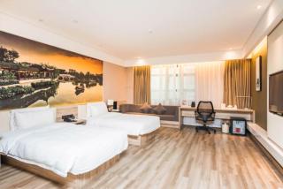 Atour Hotel Suzhou Jinji Lake Expo Center - 1