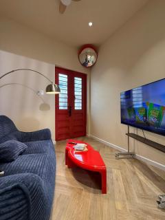 NOWhere Apartment City View in District 1 Center - 5