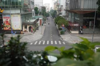 NOWhere Apartment City View in District 1 Center - 8