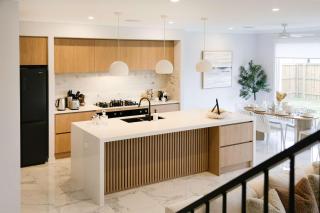 Stylish Nerang Retreat 5BR Family Friendly Home - 7