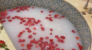 Xian Song Of Apple Hot Spring Hotel - 2