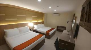 Hotel Veniz - Session - 4