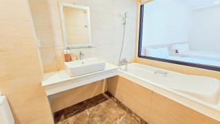 Apartment with balcony and sea view, relaxing bathtub Flc Quy Nhon - 2