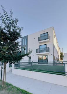 USC Private Suite and Bath 4 Minutes Away Monthly Long Term Fast WiFI Laundry Utility All Included - 5