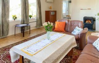 3 Bedroom Awesome Home In Gjemnes - 9