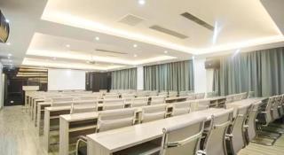 City Comfort Inn Chibi Walking Street - 1