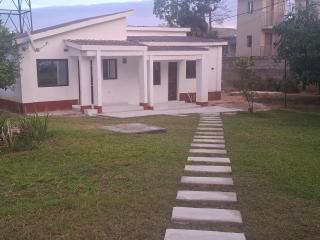 Rose's Garden Cottages - 4