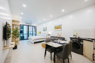 Hanoi Tracksite Willow - 0