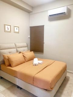 Sora Haven 2BR Japandi Cozy Stay with Pool View near Klebang Beach - 2