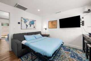 Desert Rose Retreat in the Heart of Downtown PHX - 6