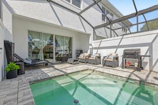 Pool Home Near Disney Sleeps 10 BBQ Stylish Stay - 2