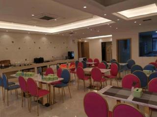 Vienna Hotel Guangxi Liuzhou Sanjiang Gulou Niaochao Passenger Station - 7