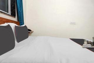 SPOT ON Hotel Deluxe - 1