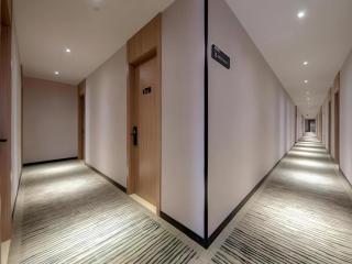 Shell Hotel Shnaghai Beiqiao Metro Station - 8